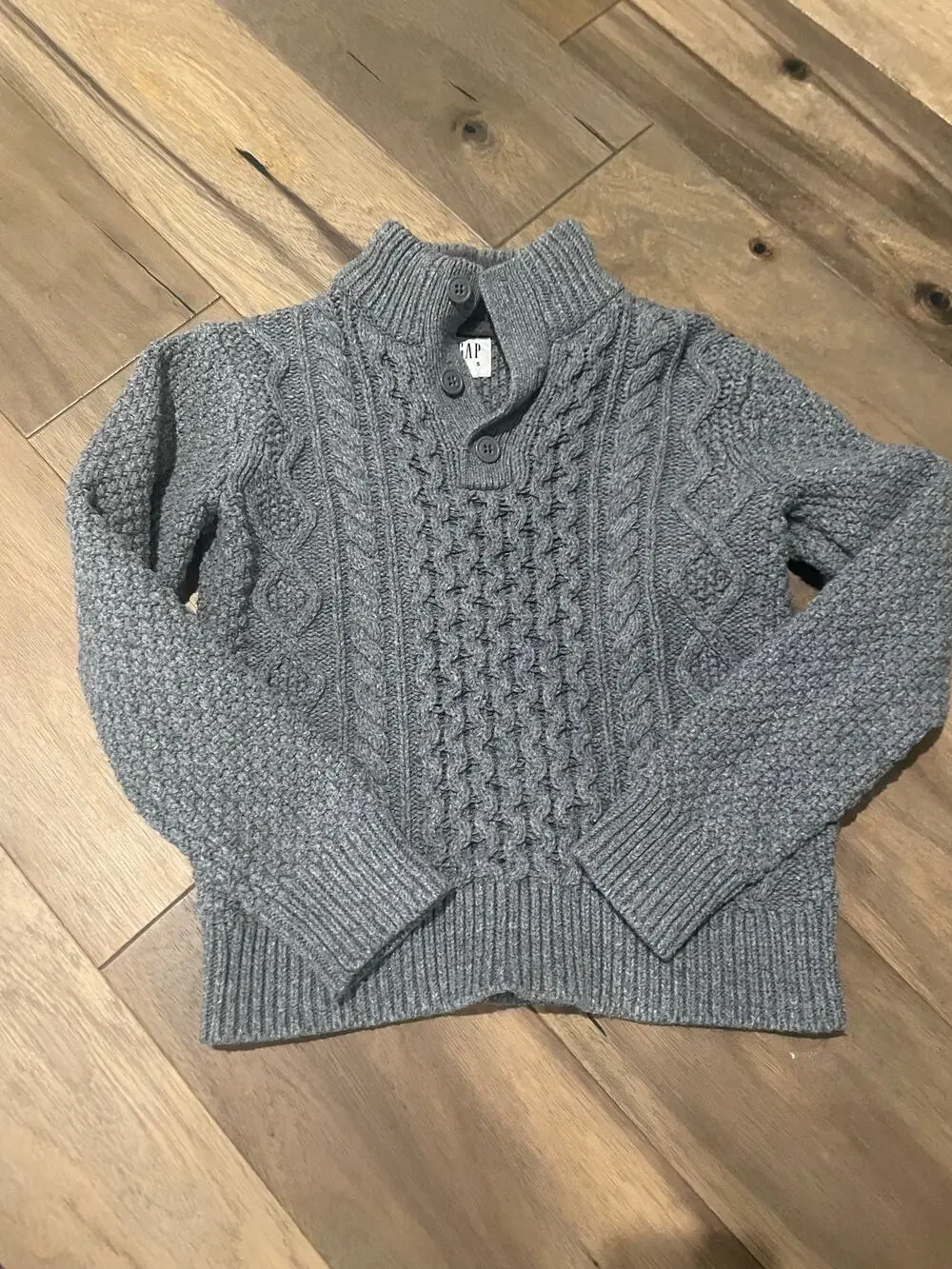 GAP Gray Knit Sweater with Fleece Collar – Size Medium
